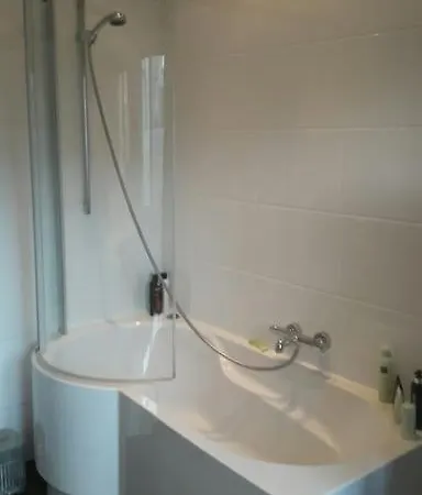 Charming House With 3 Bedrooms & Terrace 10 Minutes From Centre *